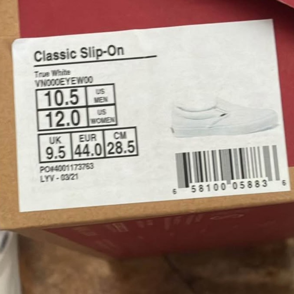Vans True White Classic Slip-On Shoes - Picture 3 of 3